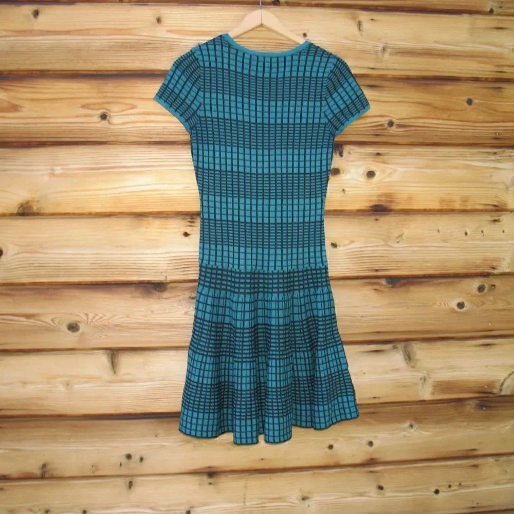 Neiman Marcus Plaid Knit Dress. - Picture 6 of 9